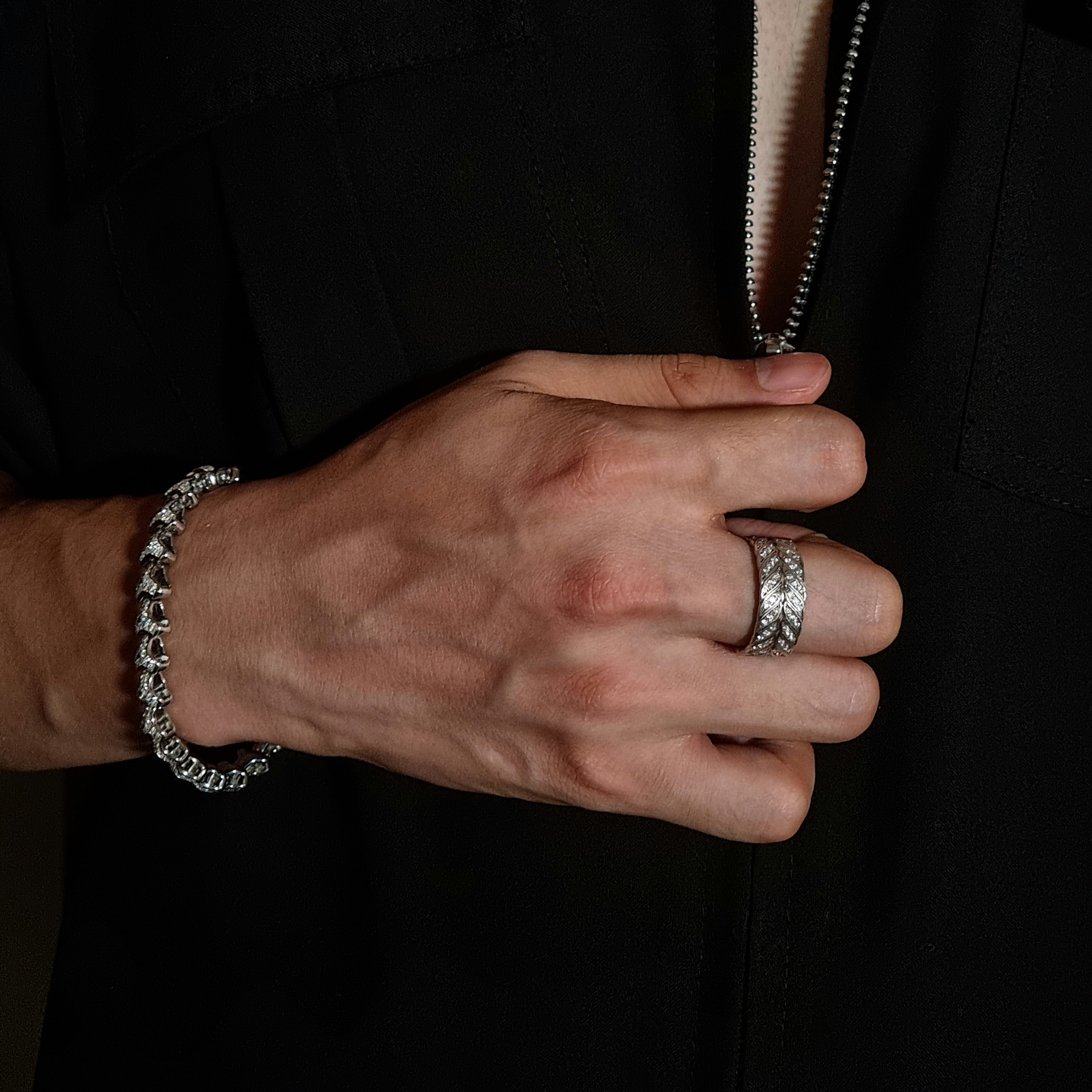 Chevron Pavé Band Ring